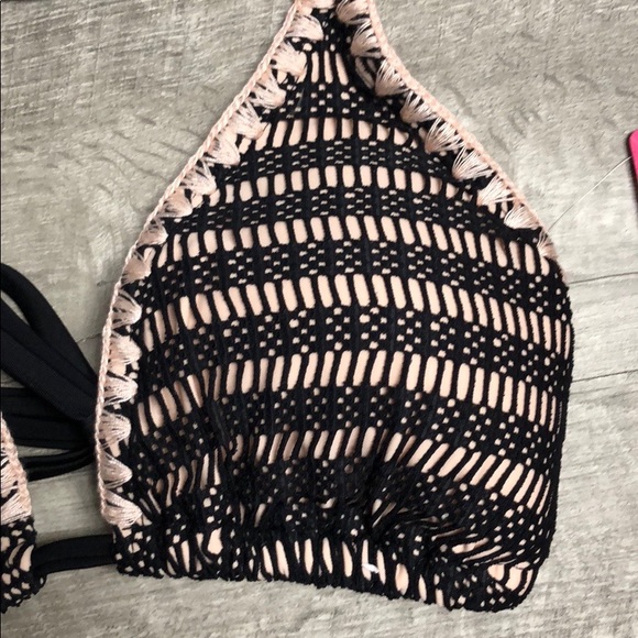 NWT Xhilaration Bikini Top Medium - Picture 4 of 7